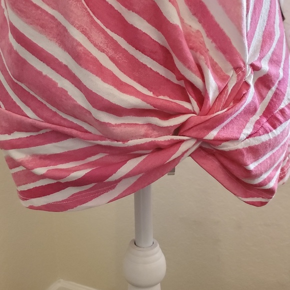 NWT ONQUE CASUAL SIDE TWIST WAIST BLOUSE SZ LP - Picture 3 of 8